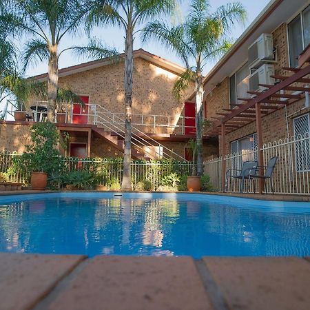 Manera Heights Apartments Даббо Экстерьер фото