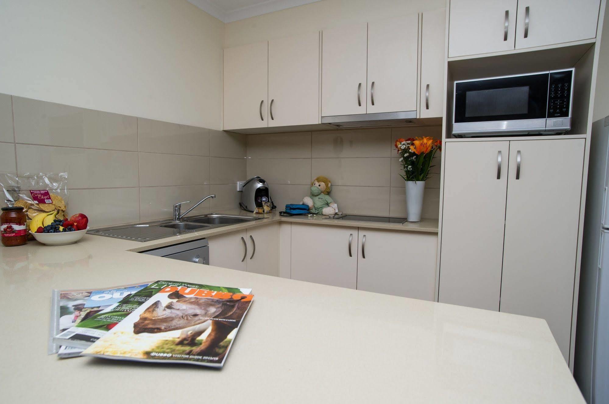 Manera Heights Apartments Даббо Экстерьер фото